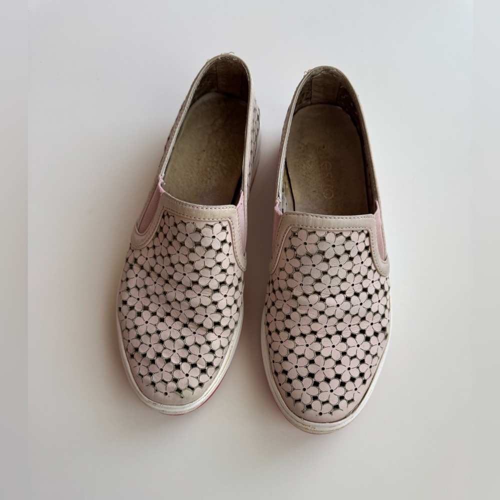 Women's Pink Slip-On Shoes, genuine leather, size 7US